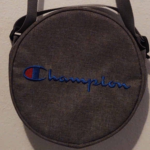 Brand new Champion Canteen Round Crossbody bag - Picture 4 of 4